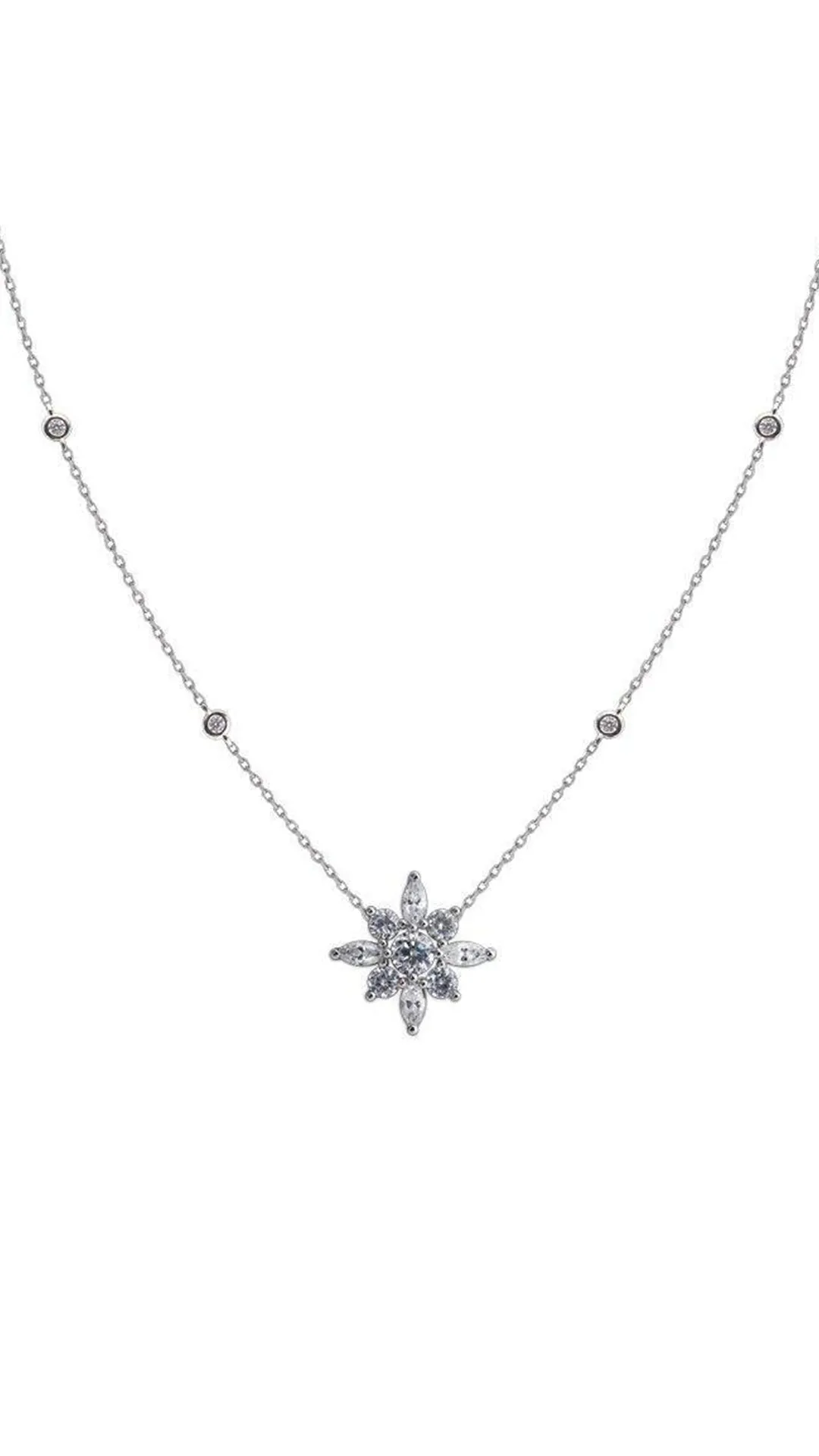 Camelia Necklace White Gold Plated