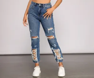 KittenAlarm - Classic Destructed Straight-Leg Jeans