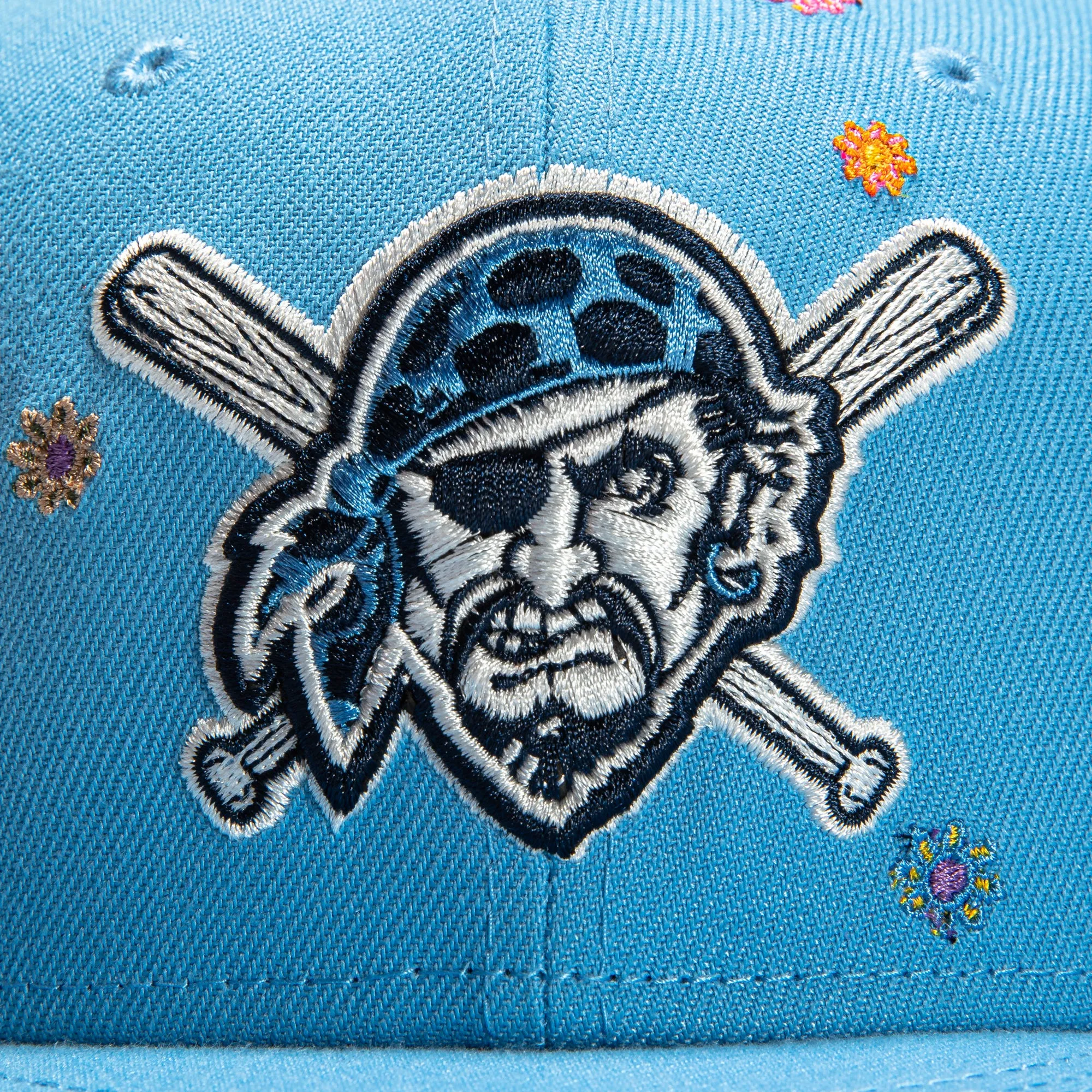 New Era 59Fifty Super Bloom Pittsburgh Pirates Hat - Light Blue