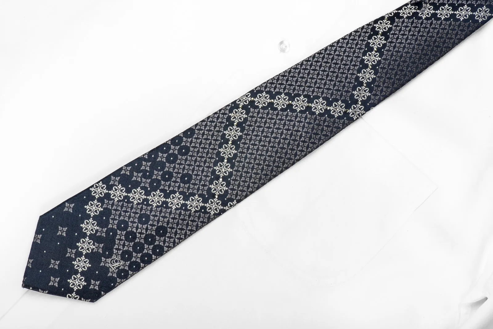 Renoma Men's Silk Crystal Necktie Silver Cartouche On NAvy With Silver Sparkles