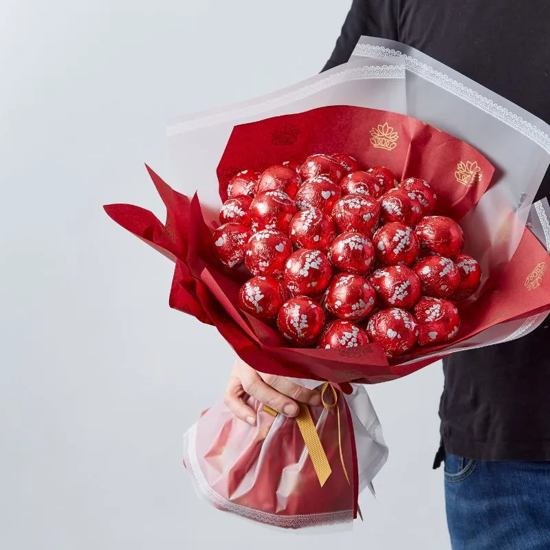 Sweetie Pie Surprise Bouquet