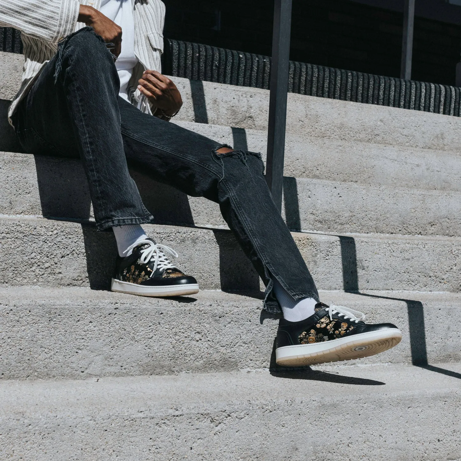 The Rapido Low Sneaker in Eden Noir