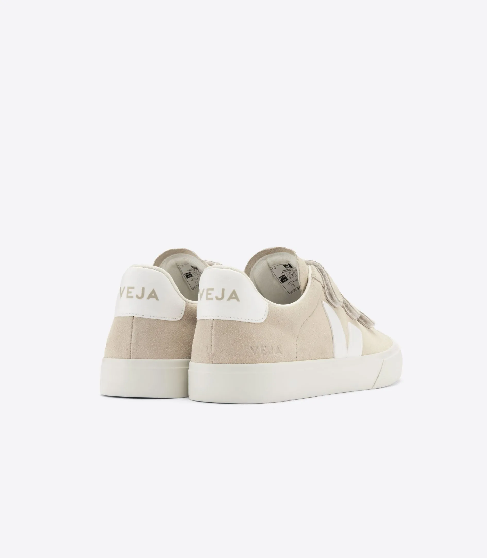 Veja - Recife Suede in Almond White